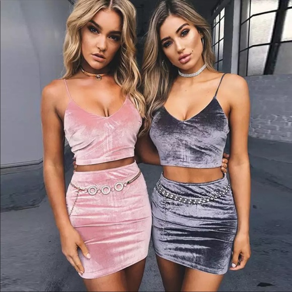 Women 2 pc velvet dress - Picture 2 of 2